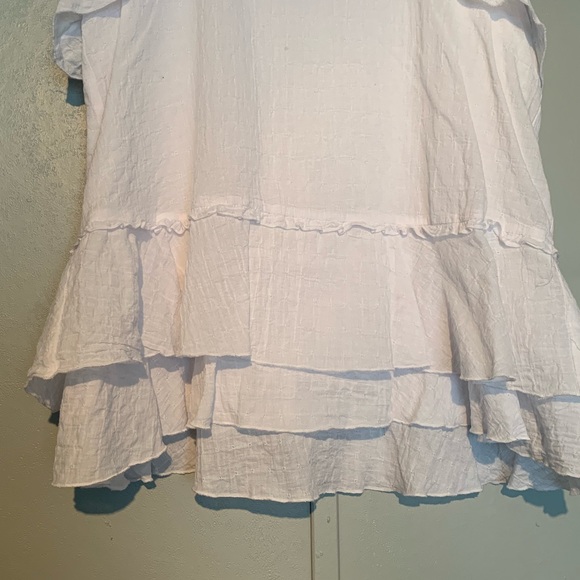 White top - Picture 4 of 4